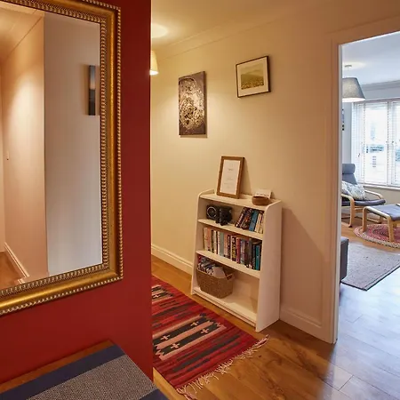Host & - Whitehall 1 Apartment Whitby